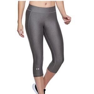 NEW Under Armour Grey Capri Leggings, Size Medium